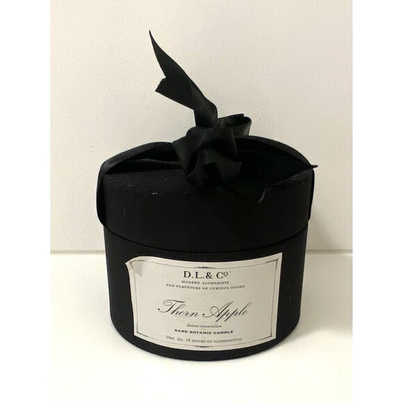 New D.L. & Co Candle Thorn Apple Scent Botanic Candle 18 Hours DL & Co Witchy - Picture 1 of 6